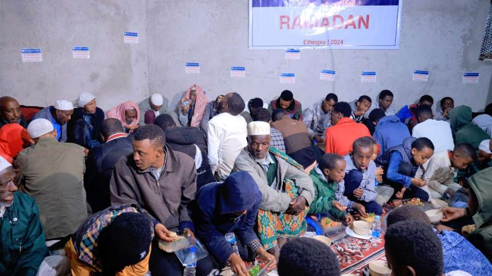 Community iftar for families in Ethiopia