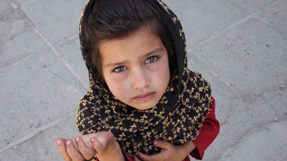 3.5 million Afghan children under the age of five are expected to suffer from acute malnutrition, and 1 million risk dying from hunger and low temperatures. Image: Wikimedia Commons CC by 3.0