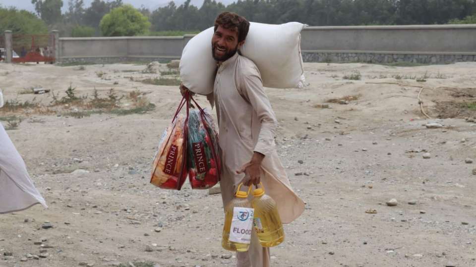 afghan flood relief 4