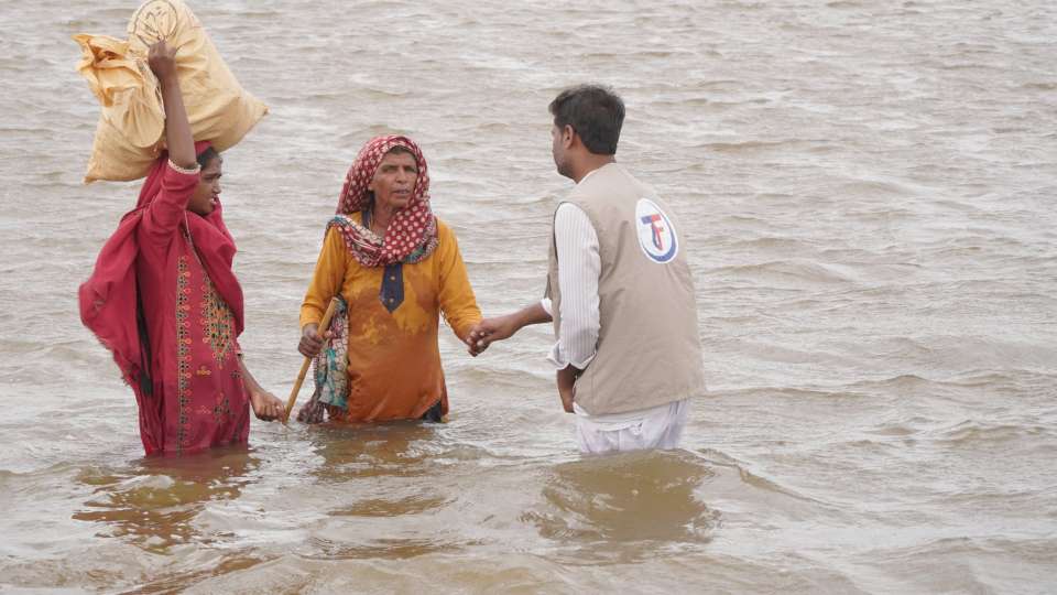 pakistan flood relief 11 28 22