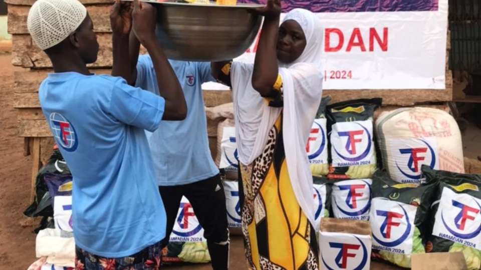 Families in the Ivory Coast receive Ramadan Food
