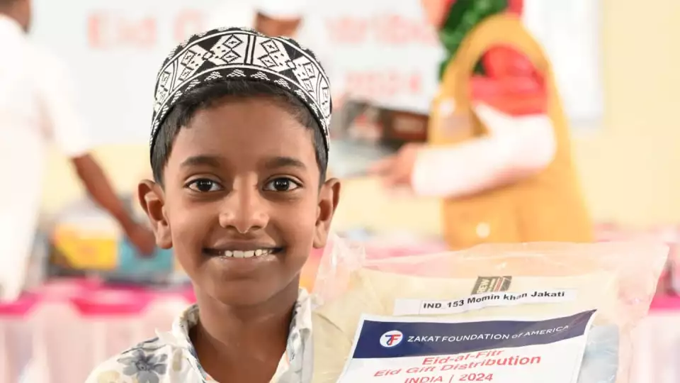Eid gifts for orphans in India