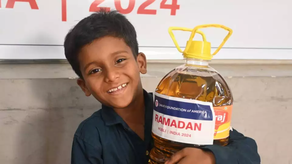 Food packages bring hope in India