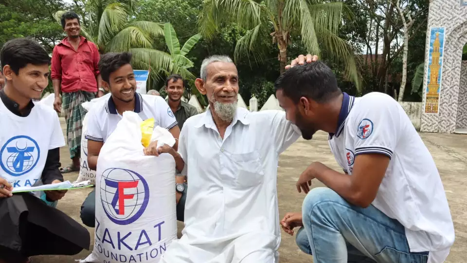 Rice distribution brings hope to families in Bangladesh