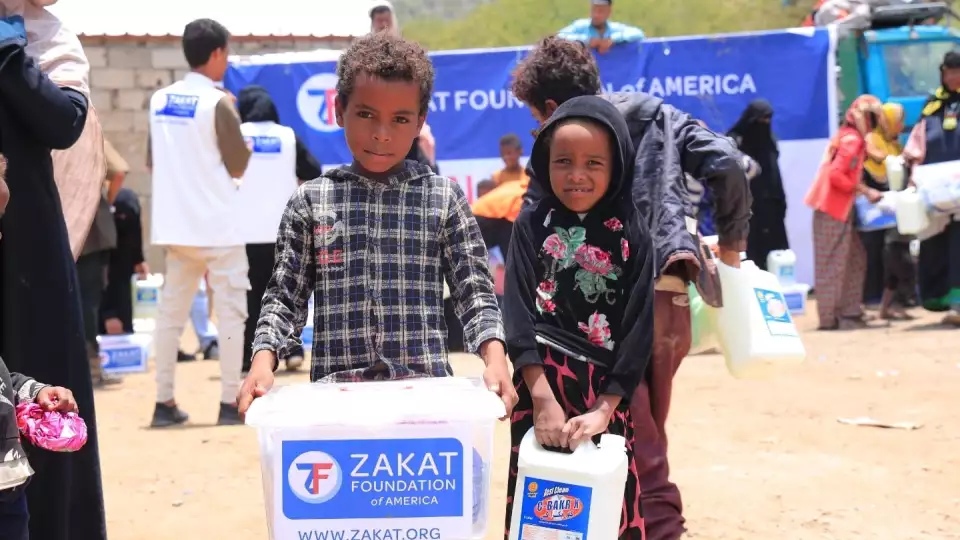 Yemeni families received hygiene kits as part of our Yemen relief efforts.