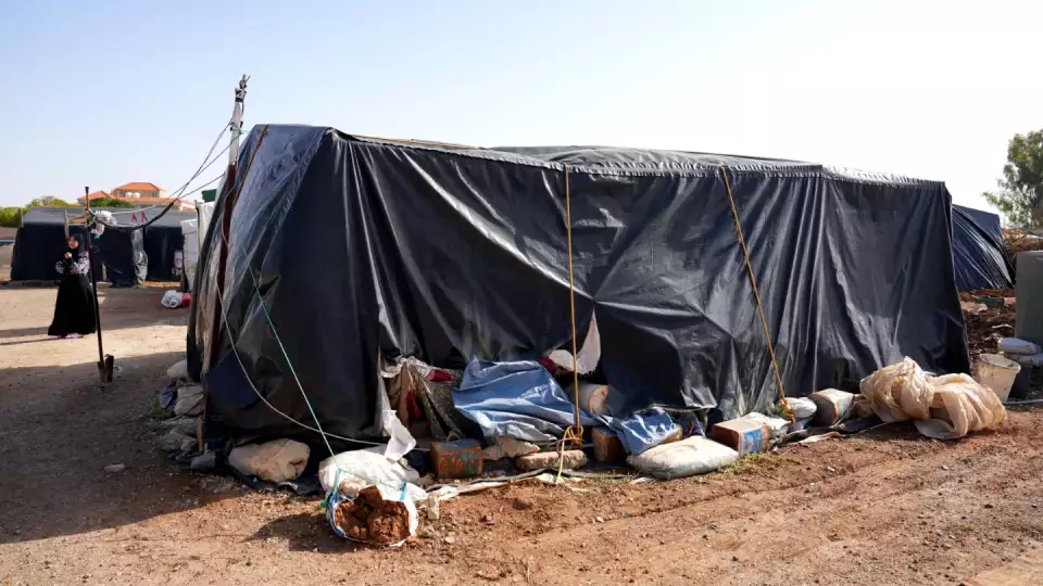 Makeshift shelters in Jordan provide essential relief. Our Winter Relief program provides winter staples for families in need.