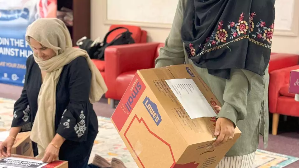 Smiles all around from volunteers helping to make a difference during hurricane relief efforts