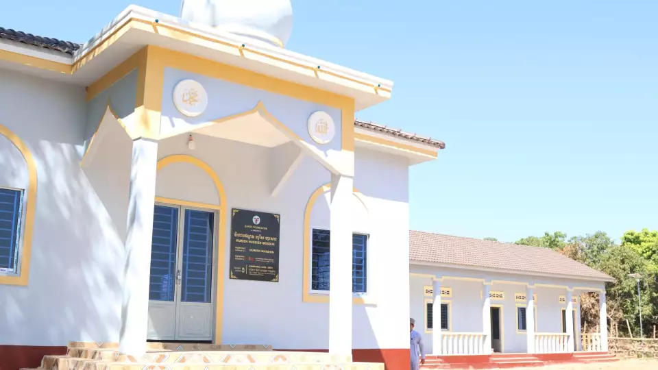 Our mosque construction in Cambodia ensures community member have services that provide spiritual uplift and educational resources.
