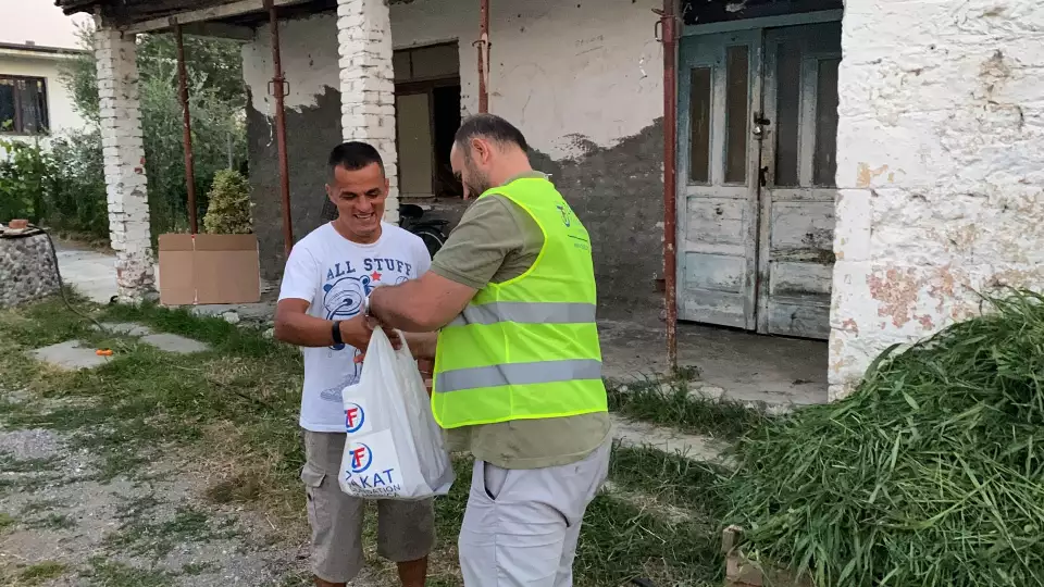 Ramadan food packages help families in Albania facing food insecurity.