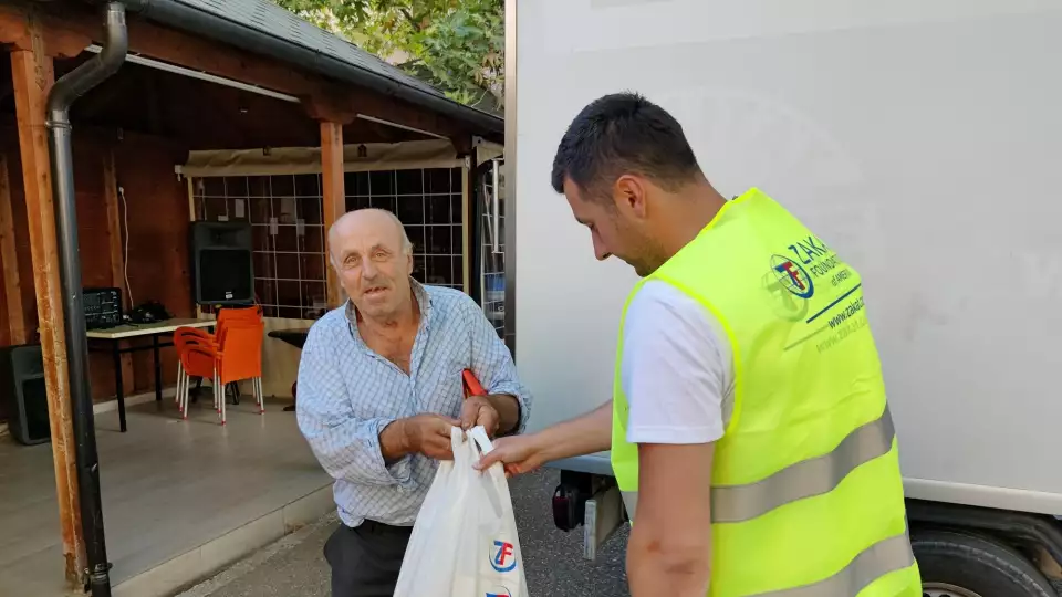 Your Udhiyah-Qurbani shares help Albanian families enjoy nourishing meat.