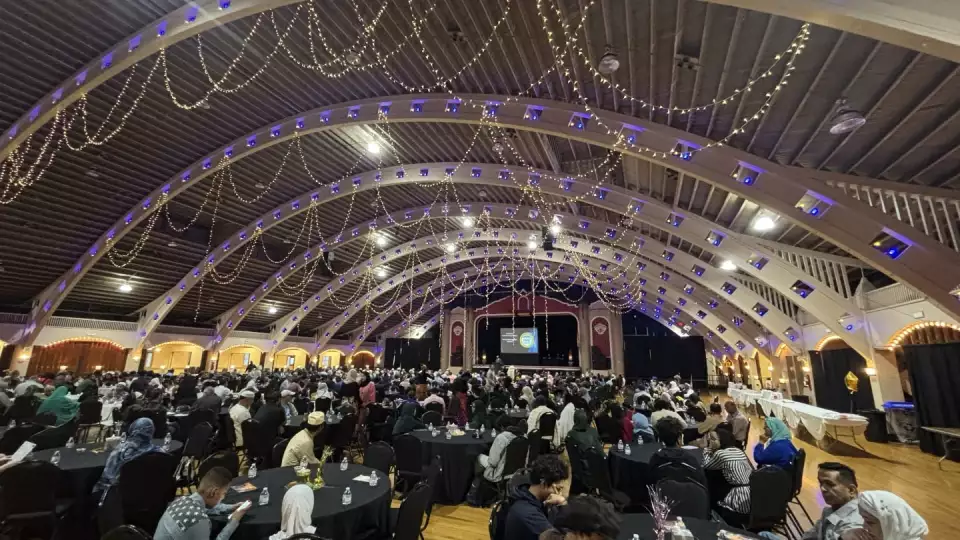 Tampa Bay Area Muslim Associations’ annual Iftar dinner welcomed 800 participants. / استقبل إفطارنا السنوي في منطقة خليج تامبا أكثر من 800 مشارك